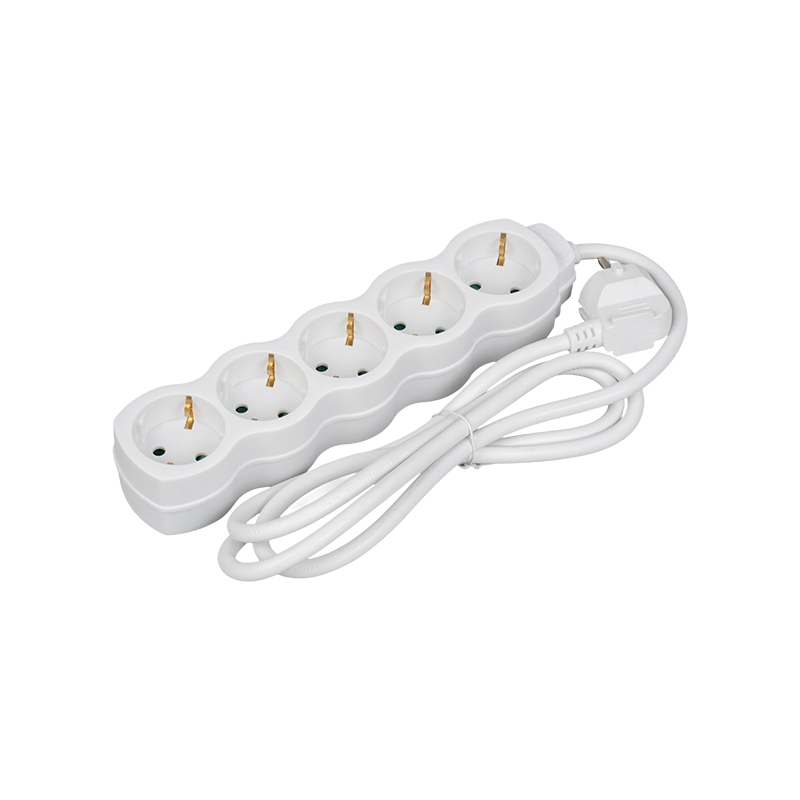 What is the common number of interfaces on a European Power Strip?